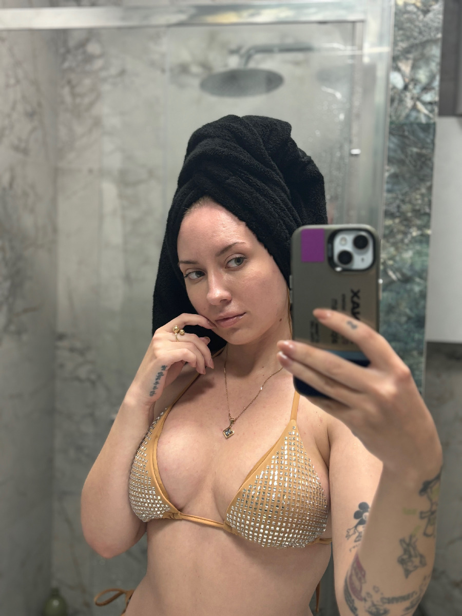 Nude girl KateV in Bratislava