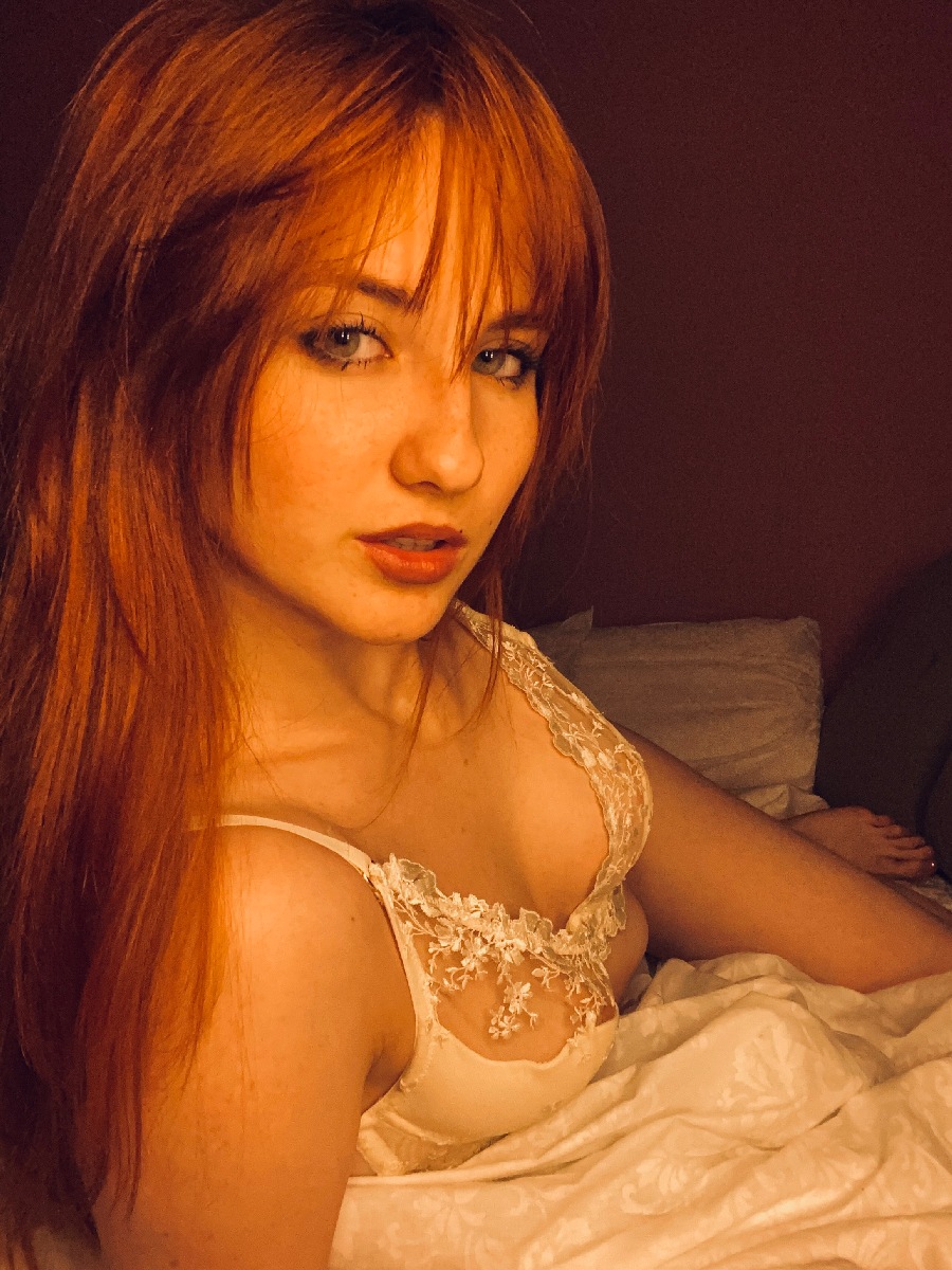 A playful frame from Nata — online in Bratislava