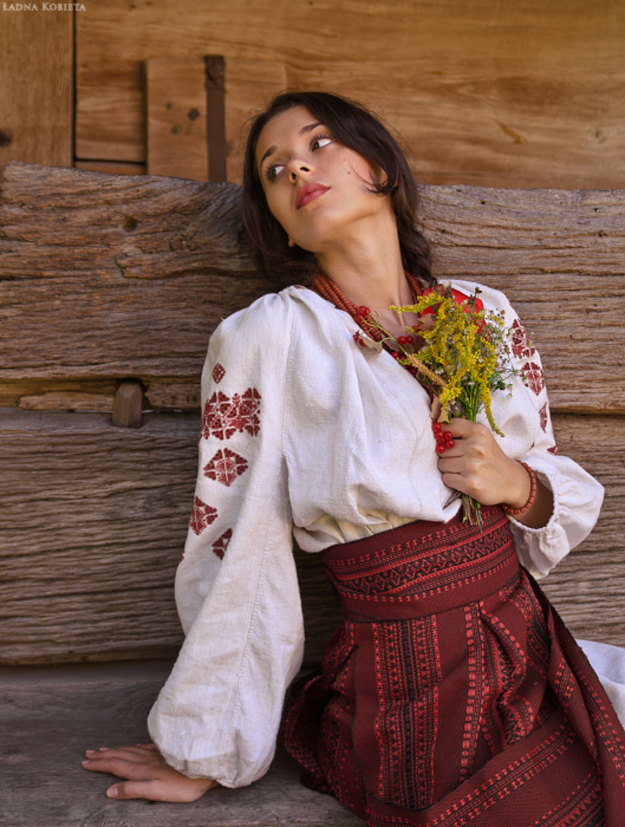Girls in Slavic costumes in Bratislava
