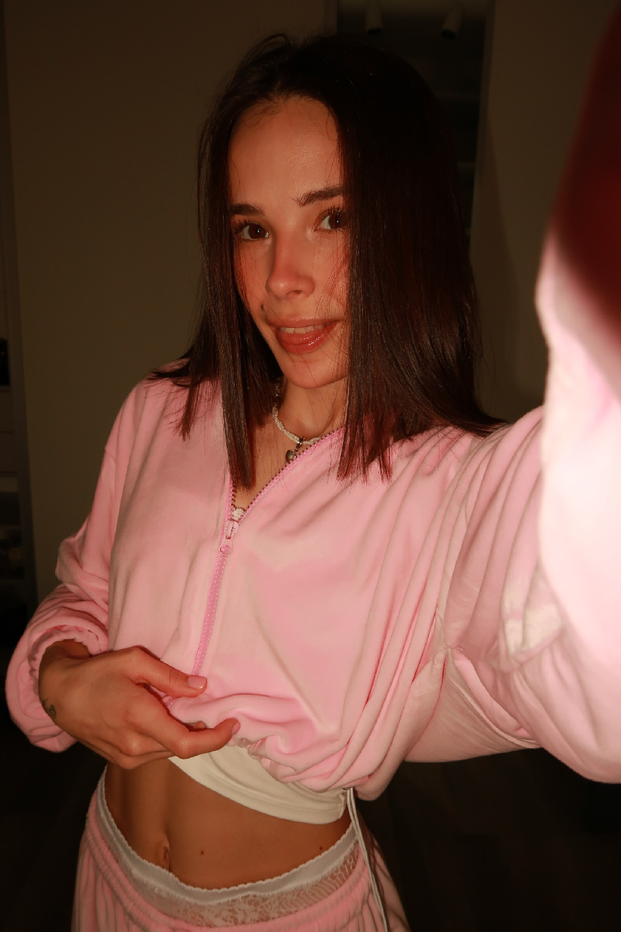 Tina brings the glow — live moments in Bratislava